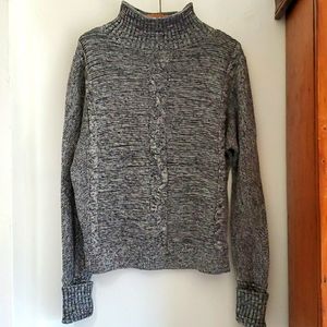 Gap gray long sleeve sweater. Unisex. Size M